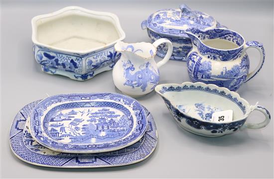 Chinese blue and white sauceboat, modern jardiniere and sundry other blue and white ceramics